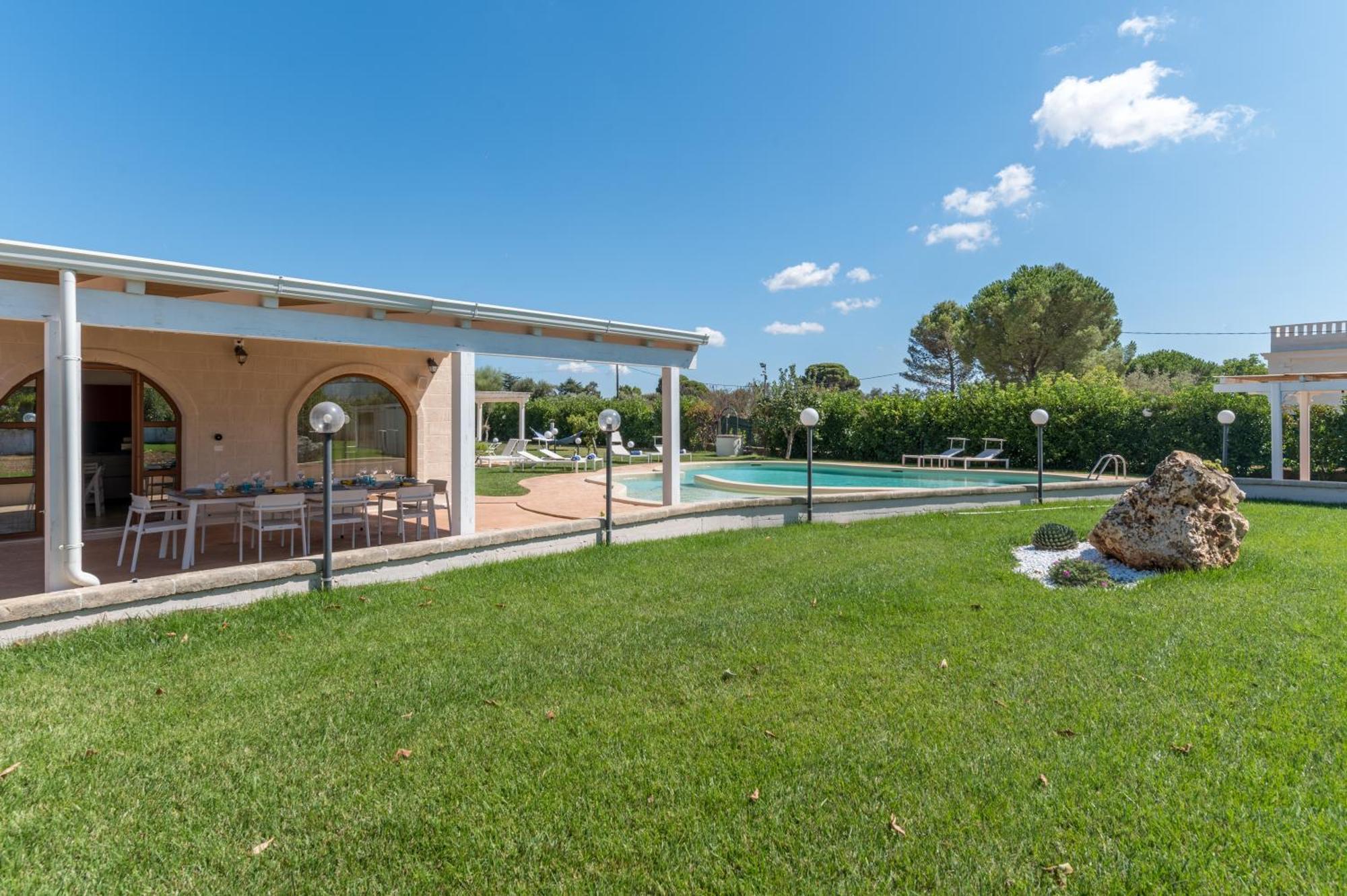 Hasamami Eco Trullo, Ostuni Luxury Suite Eksteriør bilde